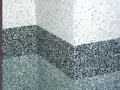 Jak myć tynk mozaikowy? Skuteczne metody i porady