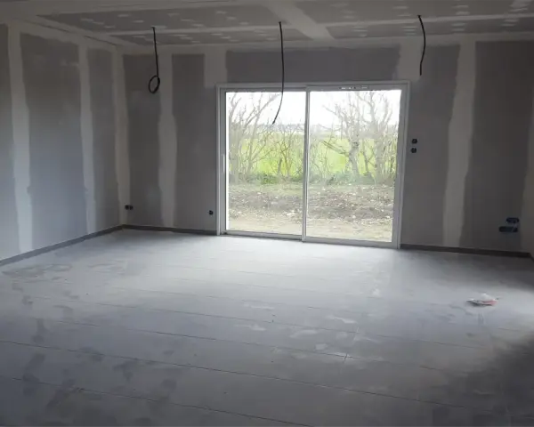 Koszt ścianki G-K: Ile zapłacisz za materiały i robociznę?