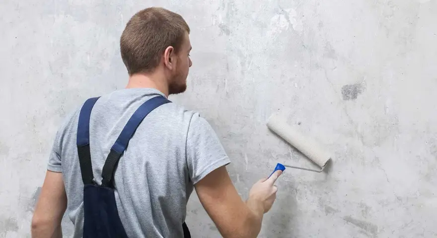 Jak przygotować ściany do malowania? Kompleksowy poradnik krok po kroku